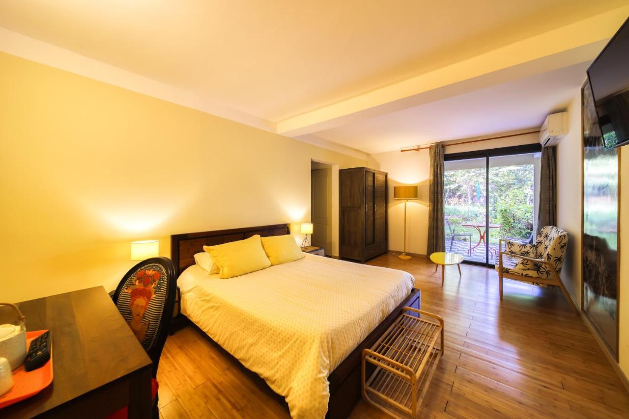 Poivre Et Citronnelle Bed & Breakfast Saint-Andre Exterior photo