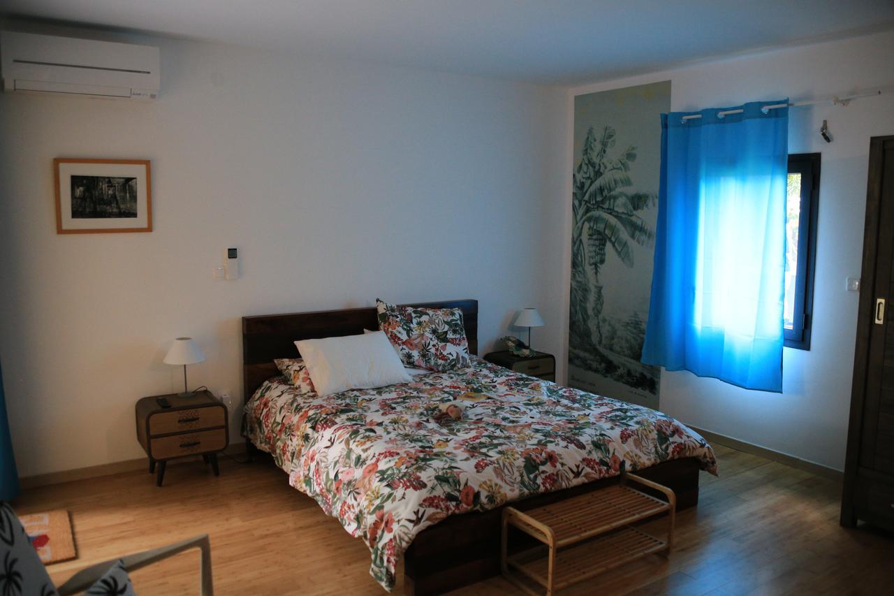 Poivre Et Citronnelle Bed & Breakfast Saint-Andre Exterior photo
