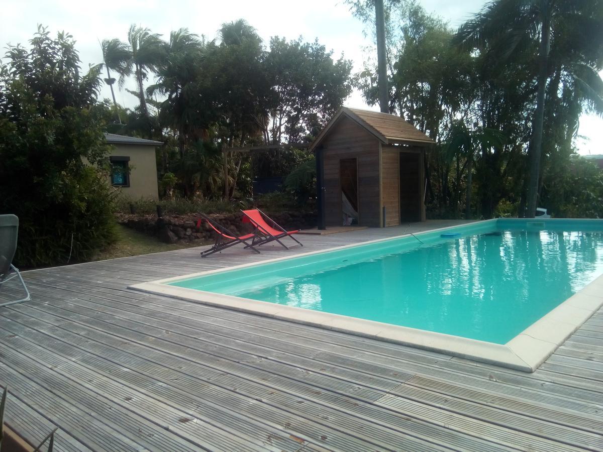 Poivre Et Citronnelle Bed & Breakfast Saint-Andre Exterior photo